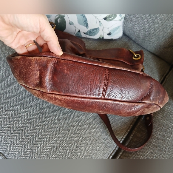 Marc by Marc Jacobs Classic Q Hillier Hobo Distressed Leather Shoulder/Hand Bag - Picture 9 of 12